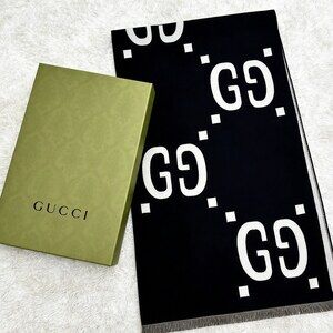 Gucci Black White Oversized GG Graphic Scarf